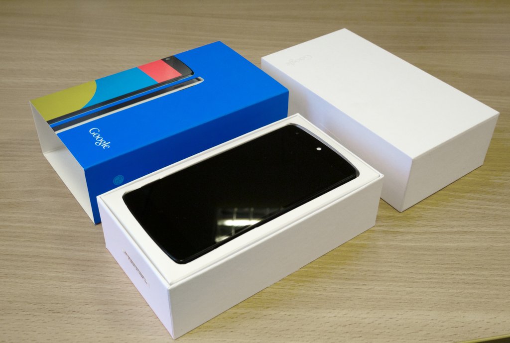 Nexus 5 pakkaus