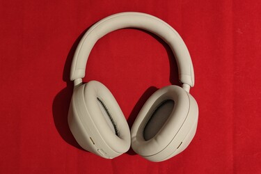 Arvostelu: Sony WH-1000XM5, etätyöläisen tärkein työkalu on nyt entistäkin parempi